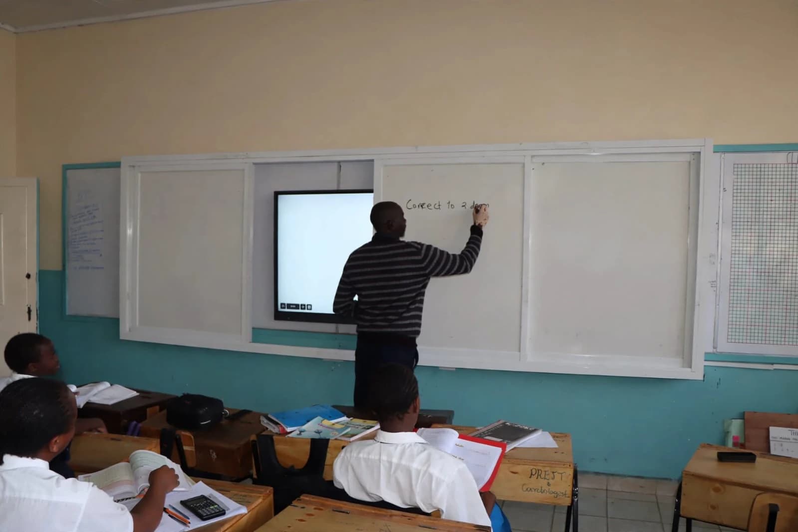 New Hybrid Teaching Board Combo revolutionises classroom instruction