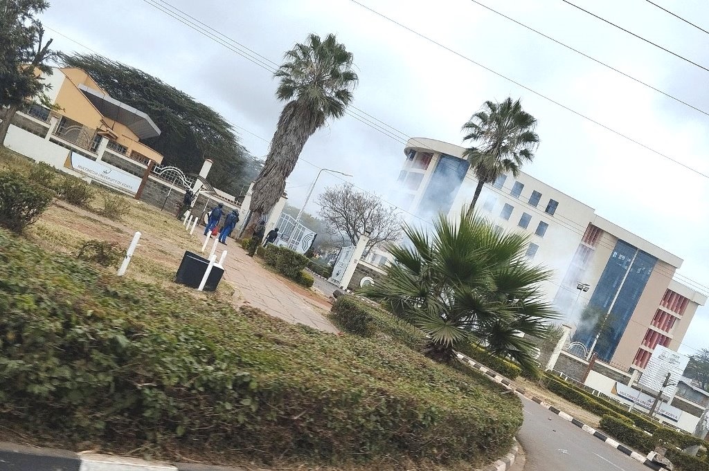 MMU students protest, disrupt transport along Magadi road - Education ...